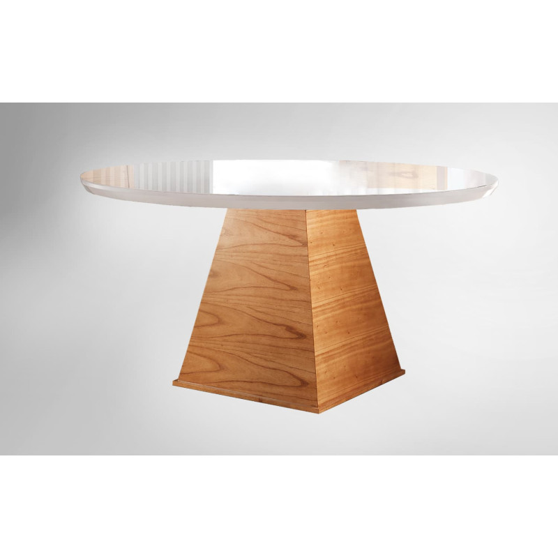 Dano's Round Pedestal Dining Table